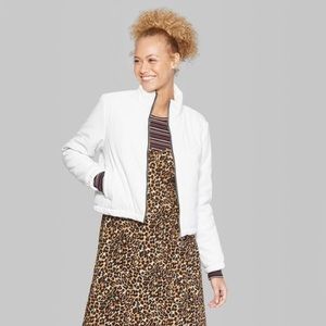 Cropped White Puffer